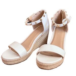 Espirt 8.5 White Faux Leather Studded Wedges Espadrille Neutral Minimalist
